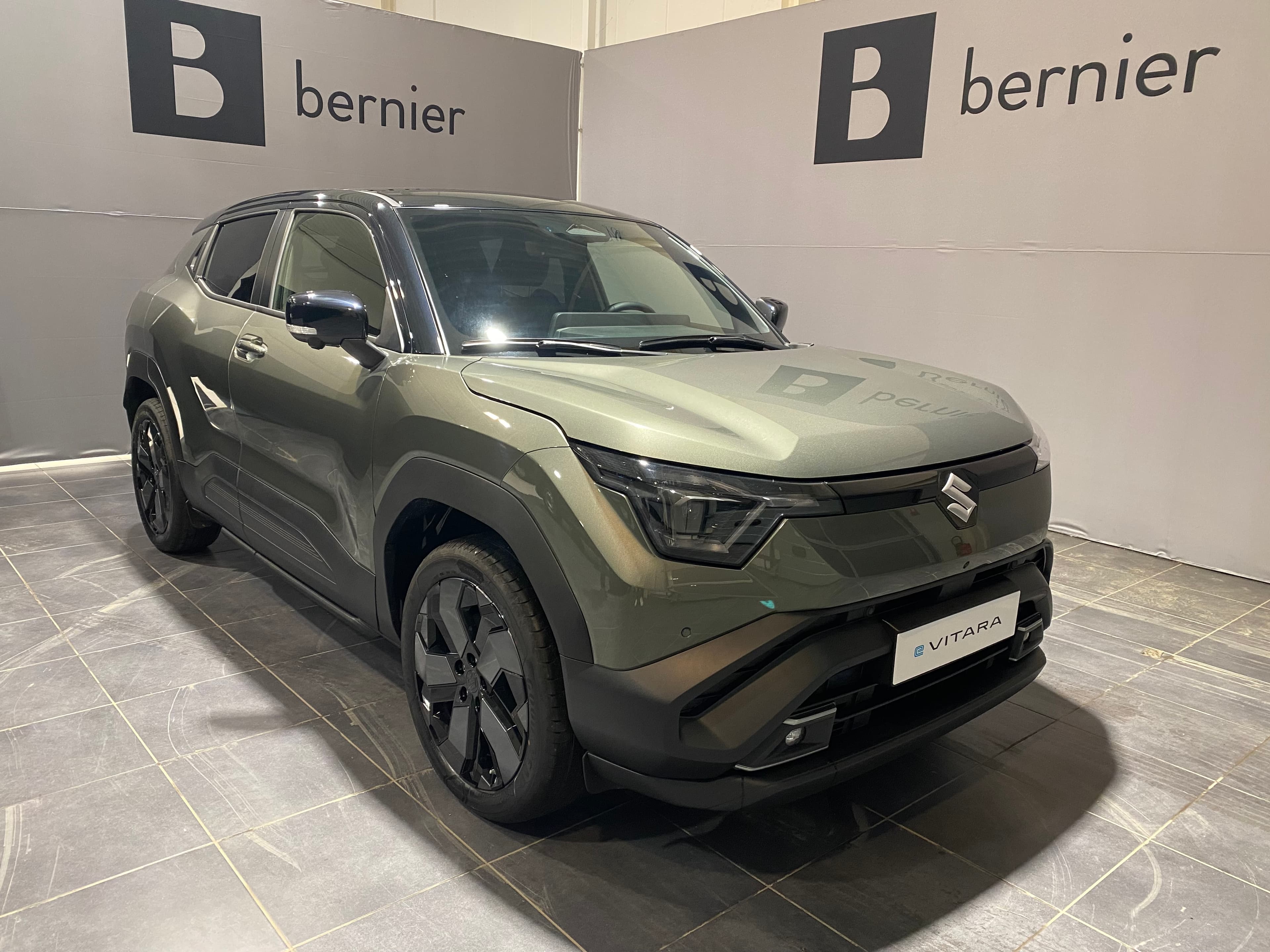 Photo de suzuki e-vitara (1)