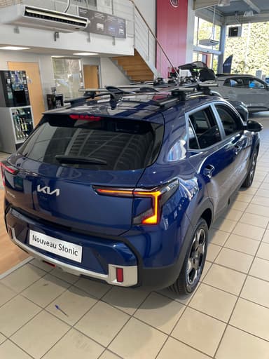 Photo de kia stonic (3)