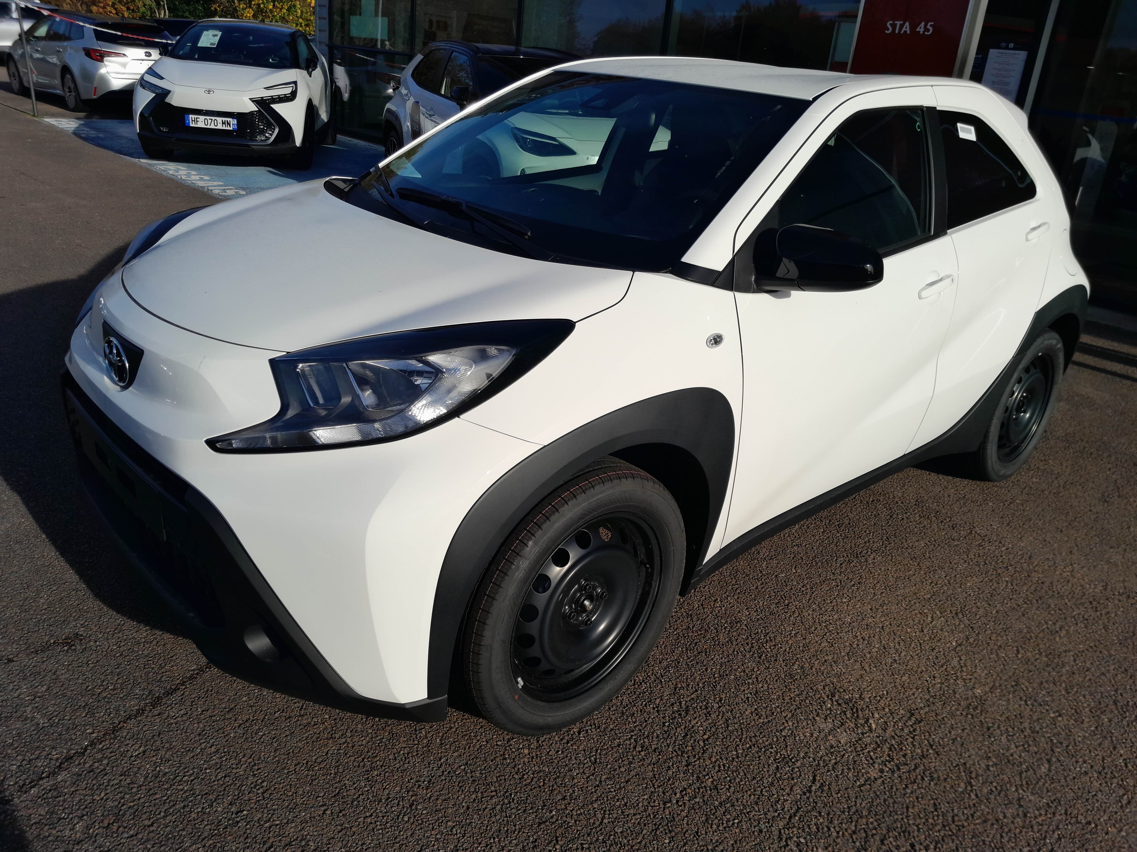 Photo de toyota aygo x (1)