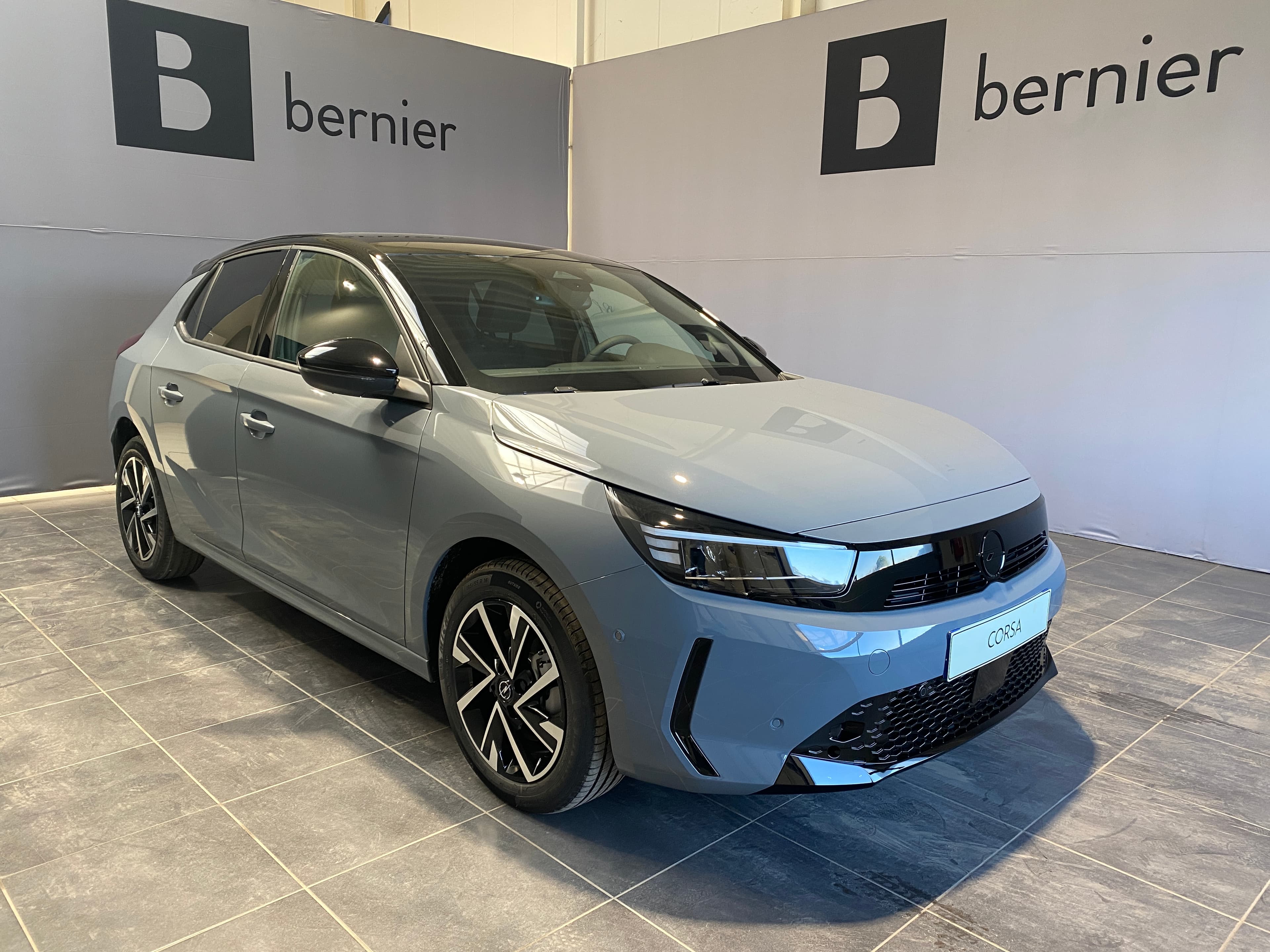 Photo de opel corsa (1)