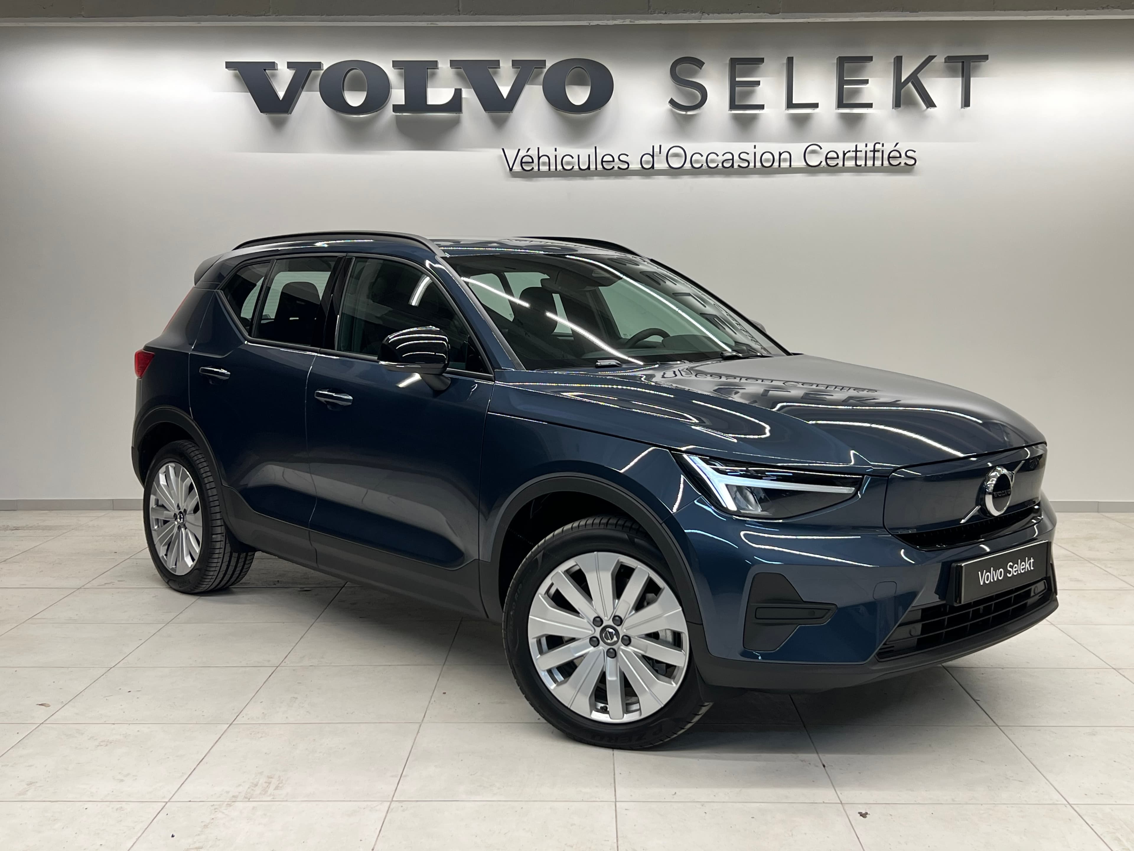 Photo de volvo ex40 (1)