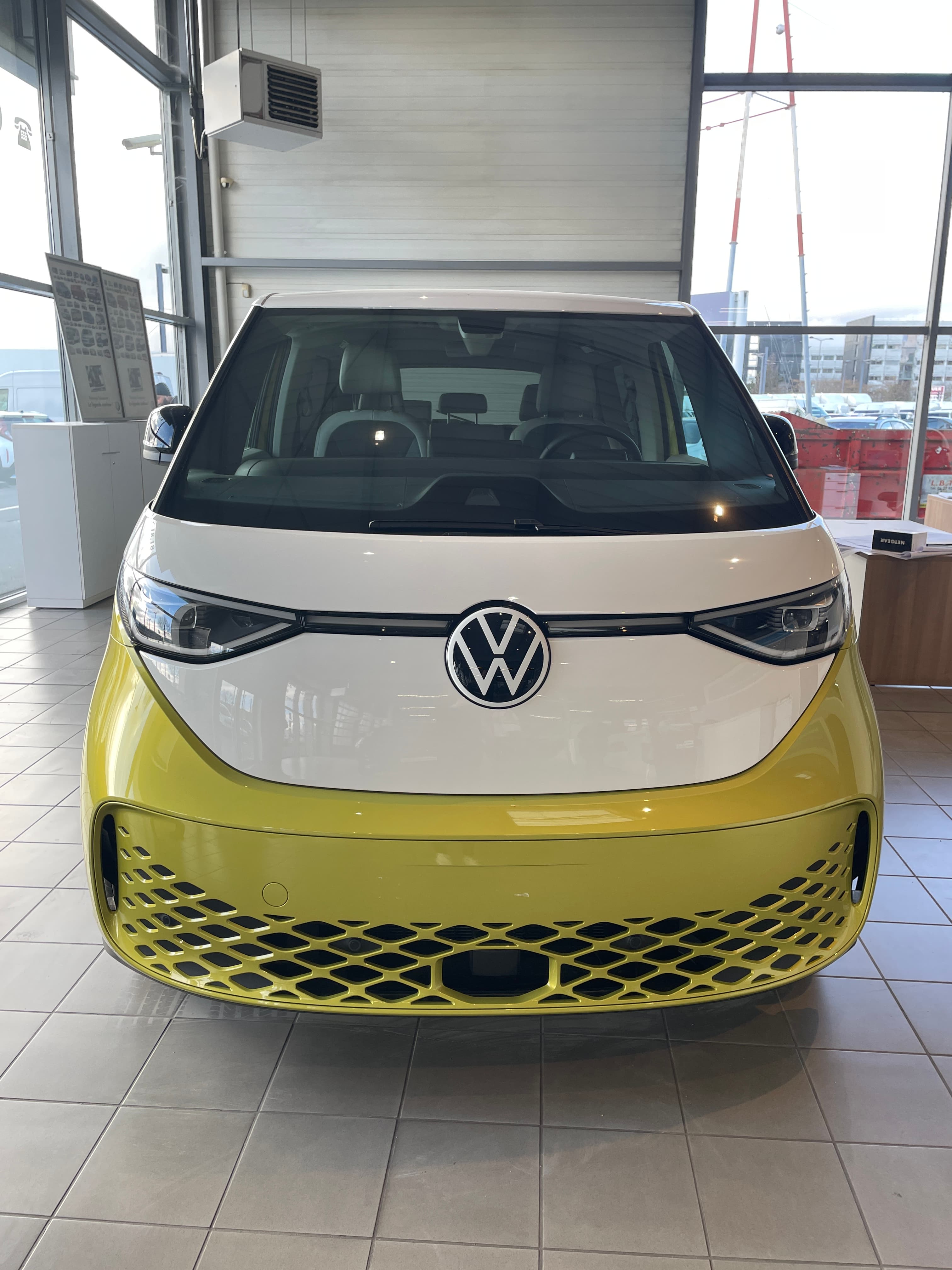 Photo de volkswagen id. buzz (1)