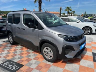 Photo de peugeot rifter (2)