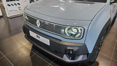 Photo de renault r4 (3)