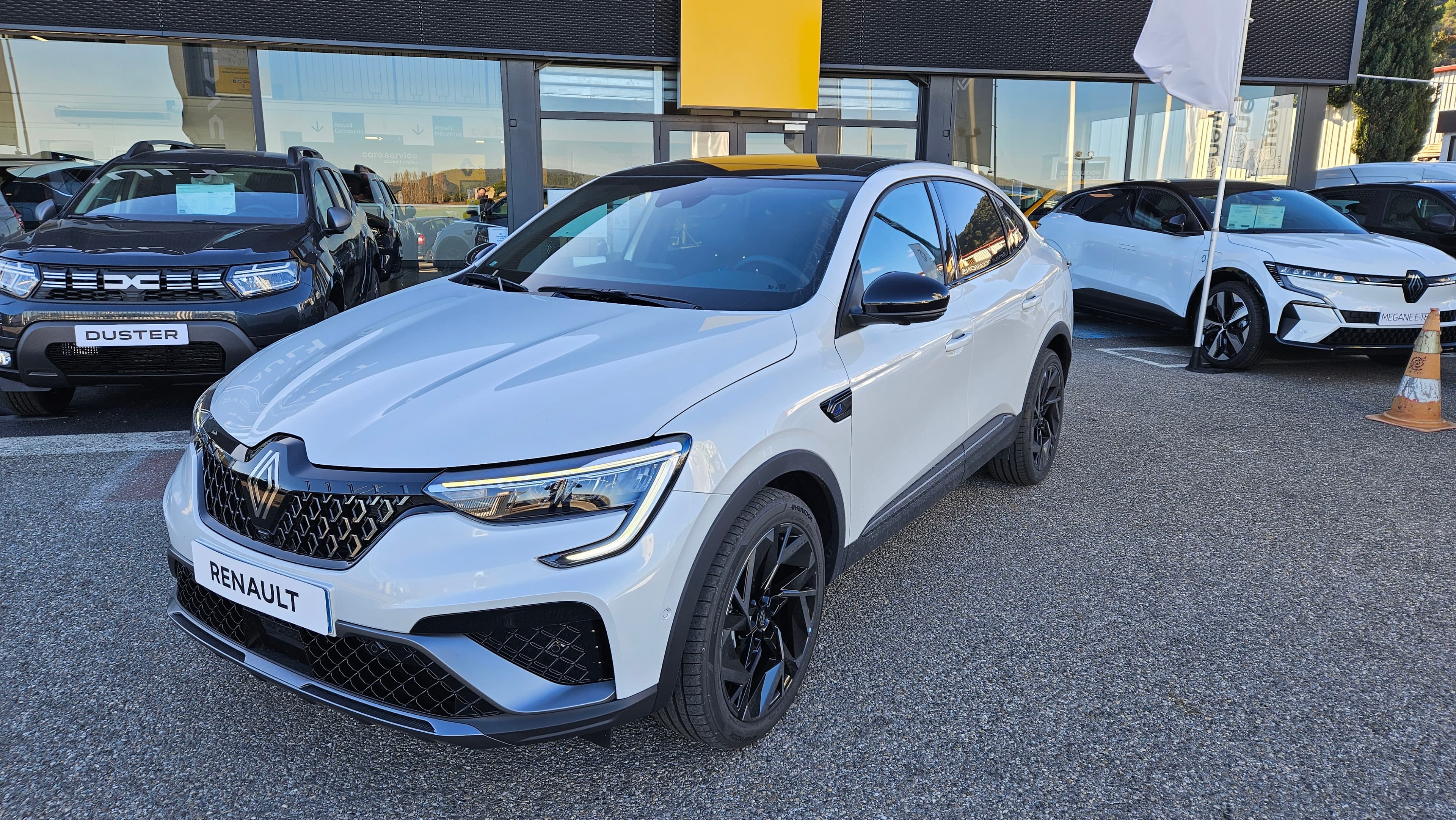 Photo de renault arkana (1)