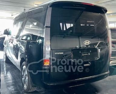Photo de hyundai staria (2)