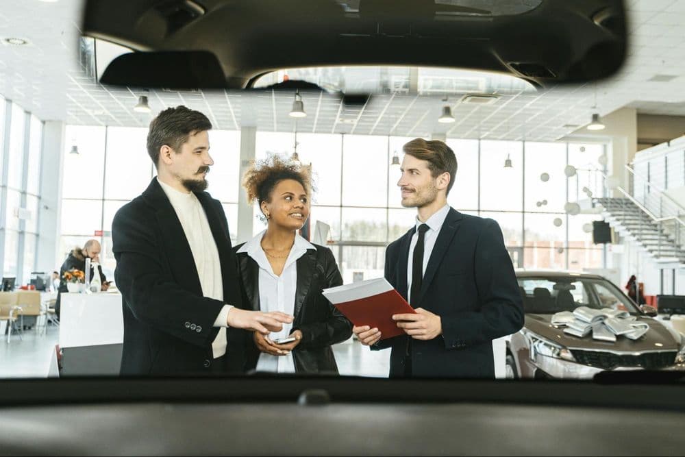 Comment acheter une voiture neuve : 7 conseils pour vous aider