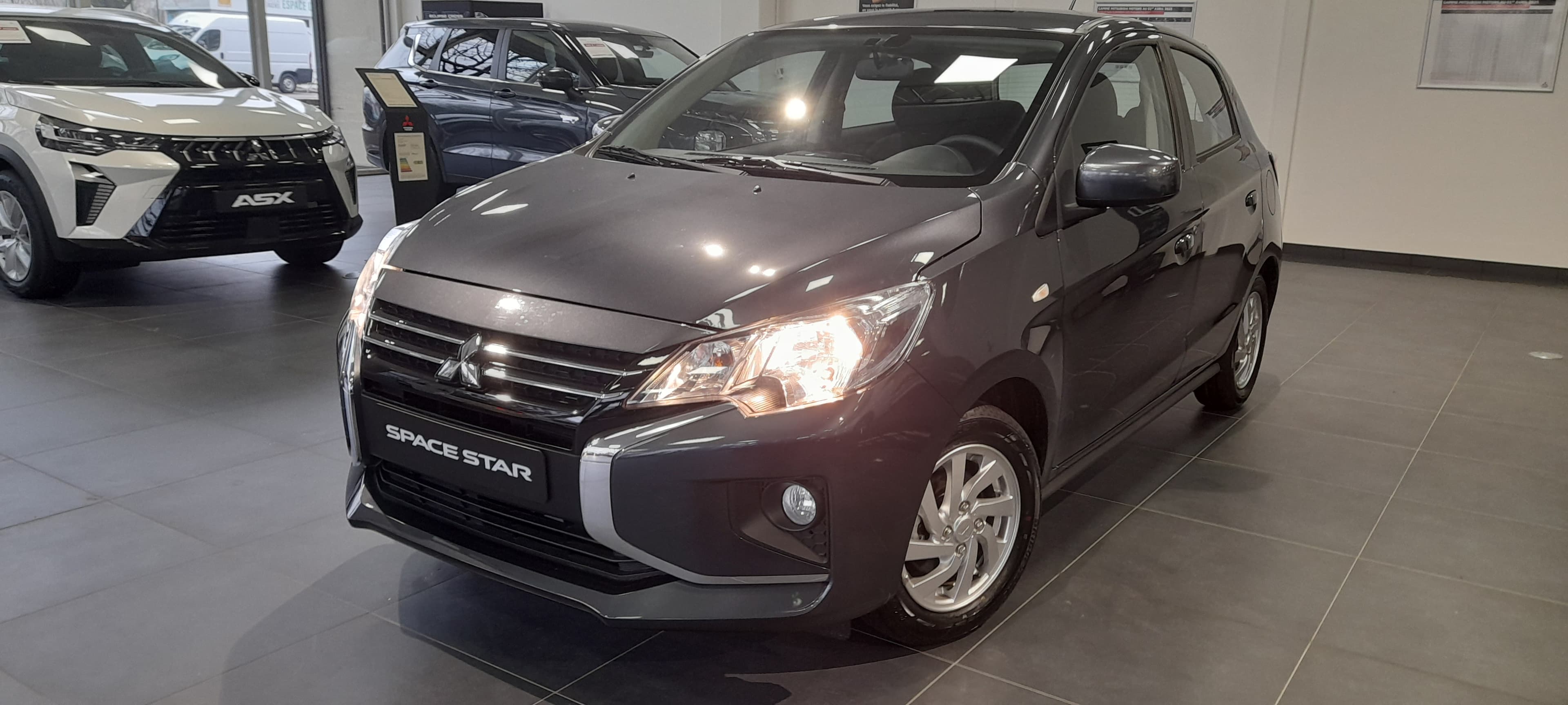 Photo de mitsubishi space star (1)