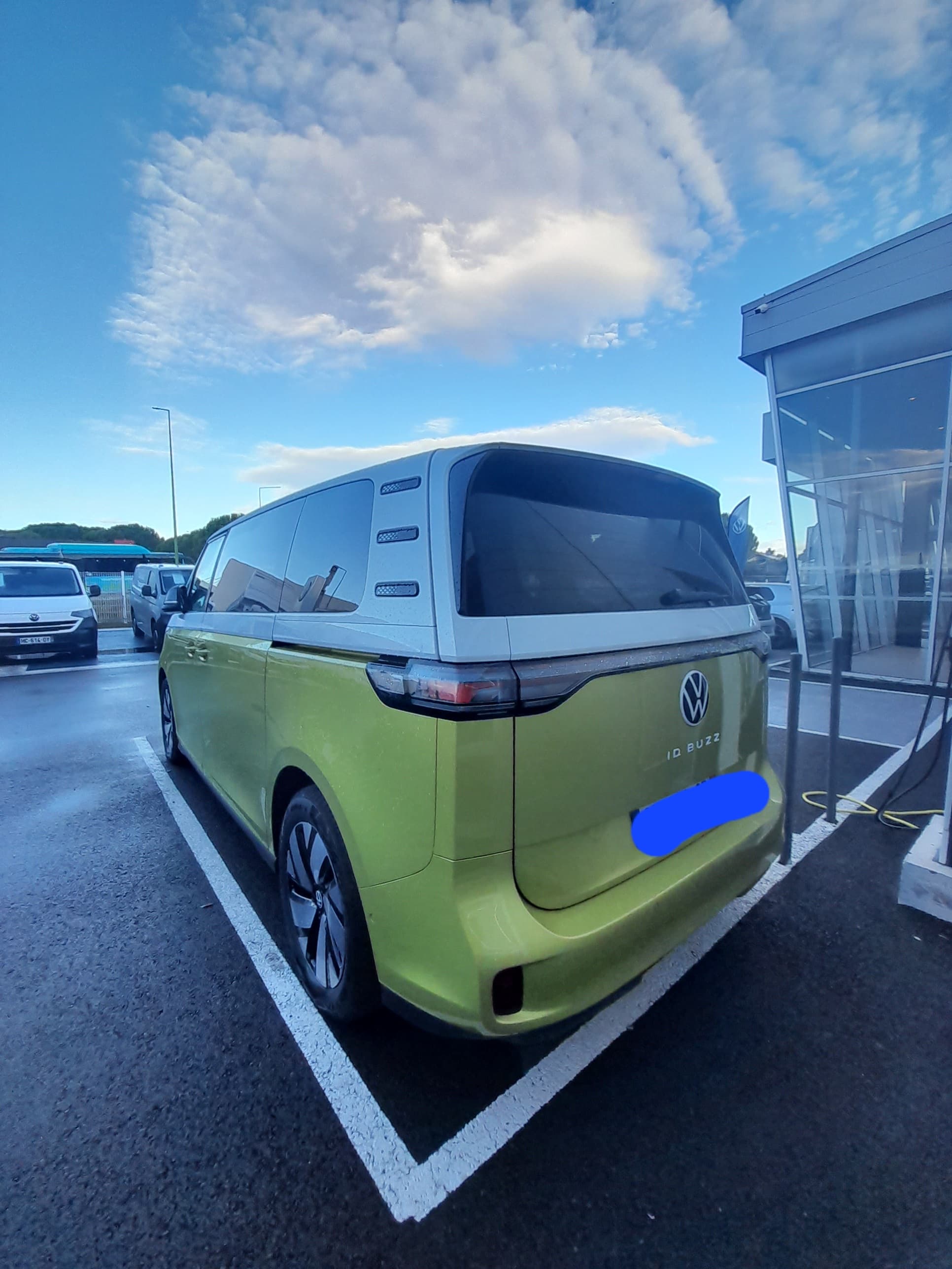 Photo de volkswagen id. buzz (1)